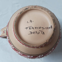 Charger l'image dans la galerie, Deruta. Carafe vintage en céramique à décor de chevaux stylisés. Italie. Le charme des violettes - Brocante en ligne