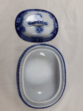 Afbeelding in Gallery-weergave laden, Boîte à savon en céramique bleue et blanche à motifs de roses Le charme des violettes - Brocante en ligne