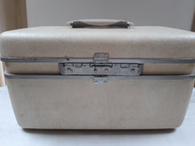 Afbeelding in Gallery-weergave laden, Beauty case Samsonite vintage Le charme des violettes - Brocante en ligne