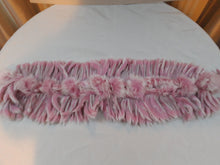 Afbeelding in Gallery-weergave laden, Etole vintage rose clair en lapin Le charme des violettes - Brocante en ligne