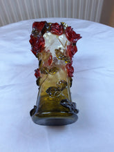 Charger l'image dans la galerie, Vase de style Art Nouveau avec des roses Le charme des violettes - Brocante en ligne