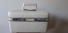 Afbeelding in Gallery-weergave laden, Beauty case Samsonite vintage Le charme des violettes - Brocante en ligne