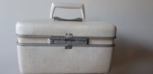 Afbeelding in Gallery-weergave laden, Beauty case Samsonite vintage Le charme des violettes - Brocante en ligne