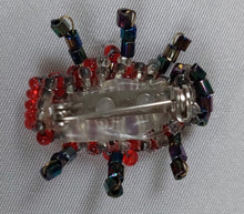 Afbeelding in Gallery-weergave laden, Ensemble de broches coccinelles vintage en perles Le charme des violettes - Brocante en ligne