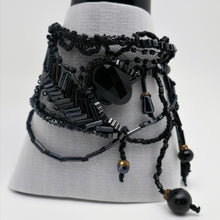 Load image into Gallery viewer, Old retro cuff bracelet in pearls and lace