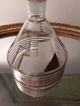 Charger l'image dans la galerie, Carafe à liqueur en verre Art déco