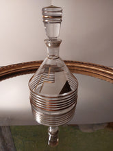 Charger l'image dans la galerie, Carafe à liqueur en verre Art déco