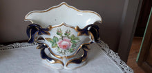 Afbeelding in Gallery-weergave laden, Cornet en porcelaine Le charme des violettes - Brocante en ligne