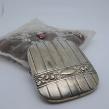 Load image into Gallery viewer, Art deco cigarette case in silver metal