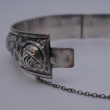 Charger l'image dans la galerie, ELLDEE. Bracelet aux roses en argent 835, années 1940
