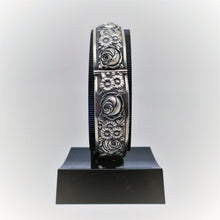 Charger l'image dans la galerie, ELLDEE. Bracelet aux roses en argent 835, années 1940