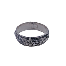 Load image into Gallery viewer, ELLDEE. Scandinavian bracelet with roses in solid silver. 1940s.