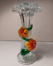 Charger l'image dans la galerie, Vase soliflore en verre vintage Le charme des violettes - Brocante en ligne
