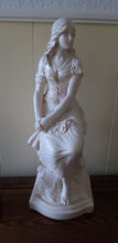 Charger l'image dans la galerie, Auguste Moreau (d'après). Jeune fille assise en plâtre Le charme des violettes - Brocante en ligne