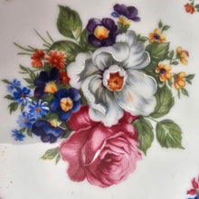 Load image into Gallery viewer, Mitterteich Bavaria, dessous de bouteille en porcelaine vintage, années 1950
