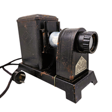 Load image into Gallery viewer, Agfa Opticus, projecteur de diapositives vintage, années 1950
