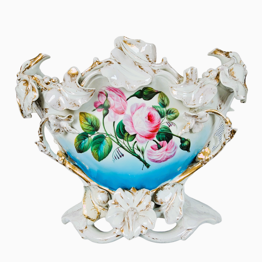 Andenne. Vase en porcelaine au décor de fleurs et or, XIXème siècle