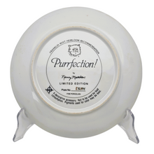 Load image into Gallery viewer, Assiette Franklin Mint &quot;Purrfection !&quot; par Nancy Matthews, Edition limitée, années 1970-1990 Le Charme des Violettes - Brocante en ligne
