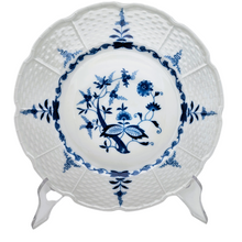 Load image into Gallery viewer, A. Raynaud et Cie, Limoges. Porcelain plate from the TCHE OU LI service, Art of China, 1964
