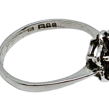 Charger l'image dans la galerie, Bague  anglaise en argent 925  – Marguerite de grenats facettés, Londres 1919 Le Charme des Violettes - Brocante en ligne
