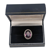 Charger l'image dans la galerie, Bague Art déco en argent, marcassites et cristal violet facetté – France, vers 1930-1950 Le Charme des Violettes - Brocante en ligne
