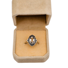 Afbeelding in Gallery-weergave laden, Bague en argent 925, quartz facetté et marcassites – inspiration Art déco, années 1970-1990 Le Charme des Violettes - Brocante en ligne
