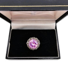 Charger l'image dans la galerie, Bague en argent 925, pierre rose facettée et marcassites – Style Art déco, fin XXè siècle Le Charme des Violettes - Brocante en ligne
