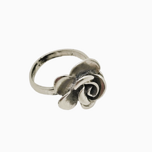 Load image into Gallery viewer, Old rose ring in 925 silver
