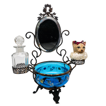 Charger l'image dans la galerie, Baguier Napoléon III revisité – miroir biseauté, verre turquoise émaillé, flacon en cristal, vers 1880-1900 Le Charme des Violettes - Brocante en ligne
