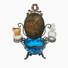Charger l'image dans la galerie, Baguier Napoléon III revisité – miroir biseauté, verre turquoise émaillé, flacon en cristal, vers 1880-1900 Le Charme des Violettes - Brocante en ligne
