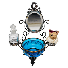 Charger l'image dans la galerie, Baguier Napoléon III revisité – miroir biseauté, verre turquoise émaillé, flacon en cristal, vers 1880-1900 Le Charme des Violettes - Brocante en ligne
