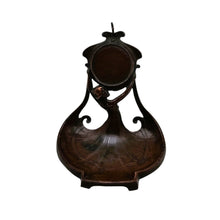 Charger l'image dans la galerie, Baguier porte-montre Art nouveau en bronze – Jeune femme, vers 1900 Le Charme des Violettes - Brocante en ligne
