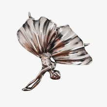 Load image into Gallery viewer, Frederick Massingham (attribuée à), Broche &quot;Ballerina&quot; en argent 925, modèle B-219, vers 1947
