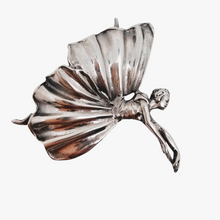 Load image into Gallery viewer, Frederick Massingham (attribuée à), Broche &quot;Ballerina&quot; en argent 925, modèle B-219, vers 1947
