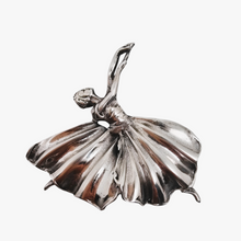 Load image into Gallery viewer, Frederick Massingham (attribuée à), Broche &quot;Ballerina&quot; en argent 925, modèle B-219, vers 1947
