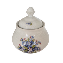 Load image into Gallery viewer, Bavaria Schumann Arzberg Germany, Forget me not decor. Vintage porcelain sugar bowl decorated with forget-me-nots 1960-1970
