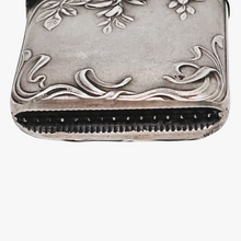 Afbeelding in Gallery-weergave laden, Boîte à allumettes Art nouveau en argent 800, intérieur en vermeil, vers 1900
