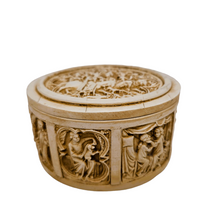 Load image into Gallery viewer, Vintage medieval style box in the spirit of wedding boxes
