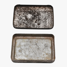 Charger l&#39;image dans la galerie, Boîte à pastilles Gaulia, vers 1925
