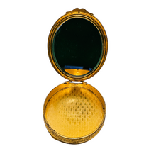 Charger l'image dans la galerie, Boîte à poudre en métal doré, décor pastoral en métal argenté, circa 1820-1840 Le Charme des Violettes - Brocante en ligne
