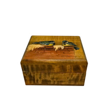 Load image into Gallery viewer, Ensemble de 4 petites boîtes en bois peintes à la main aux oiseaux, années 1970-1990 Le Charme des Violettes - Brocante en ligne
