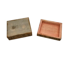 Load image into Gallery viewer, Ensemble de 4 petites boîtes en bois peintes à la main aux oiseaux, années 1970-1990 Le Charme des Violettes - Brocante en ligne
