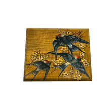 Load image into Gallery viewer, Ensemble de 4 petites boîtes en bois peintes à la main aux oiseaux, années 1970-1990 Le Charme des Violettes - Brocante en ligne
