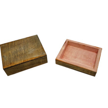 Load image into Gallery viewer, Ensemble de 4 petites boîtes en bois peintes à la main aux oiseaux, années 1970-1990 Le Charme des Violettes - Brocante en ligne
