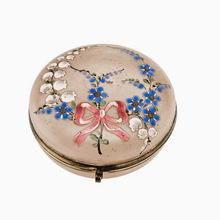 Load image into Gallery viewer, Bonbonnière ancienne en verre émaillé – Décor floral romantique – Début XXe siècle Le Charme des Violettes - Brocante en ligne
