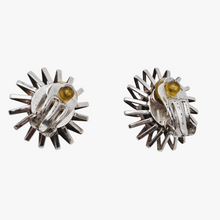 Charger l&#39;image dans la galerie, POGGI Paris, Boucles d’oreilles Space Age en métal argenté, années 1970
