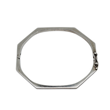 Charger l'image dans la galerie, Bracelet jonc hexagonal en argent massif 925, années 1970-1990 Le Charme des Violettes - Brocante en ligne
