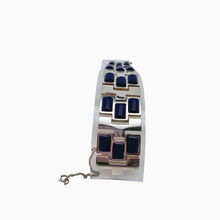 Charger l&#39;image dans la galerie, Bracelet manchette design vintage en argent serti de lapis lazuli

