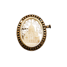 Load image into Gallery viewer, Broche ancienne en celluloïd – Sacré-Cœur de Montmartre – Souvenir de Paris, années 1920-1950 Le Charme des Violettes - Brocante en ligne
