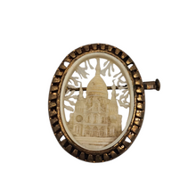 Load image into Gallery viewer, Broche ancienne en celluloïd – Sacré-Cœur de Montmartre – Souvenir de Paris, années 1920-1950 Le Charme des Violettes - Brocante en ligne
